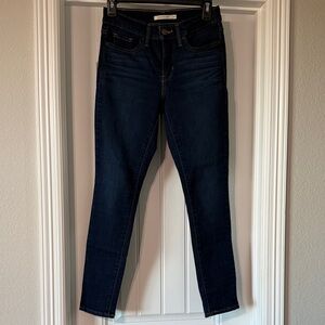 Levi’s Women's Dark Blue Jeans